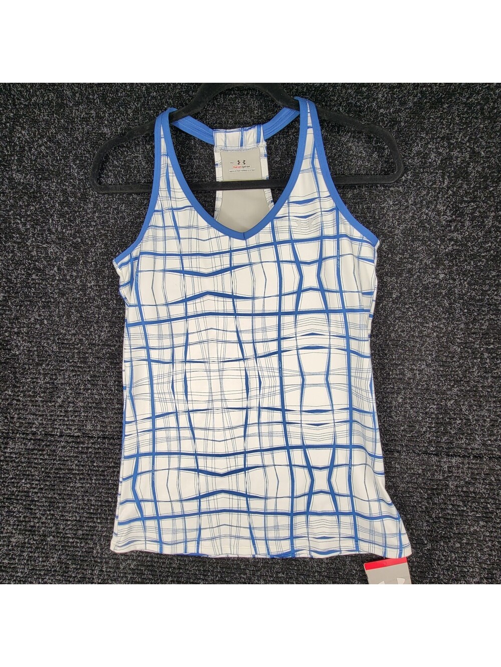 Under Armour HeatGear NWT Tank Top Size M Women Blue White Grid Racerback Sports